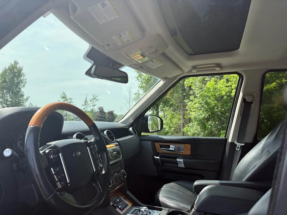 2015 Land Rover Discovery 4th Gen - Image 14 of 18