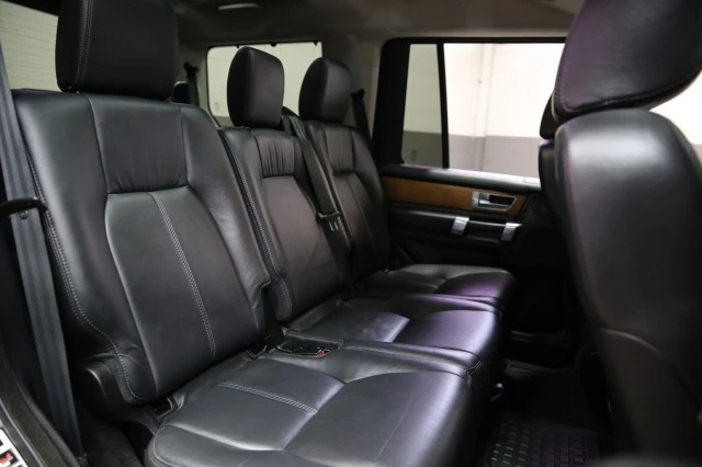 2015 Land Rover Discovery 4th Gen - Image 12 of 21