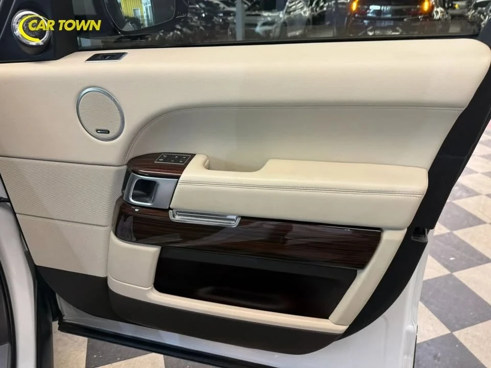 2015 Land Rover Range Rover L405 - Image 11 of 20