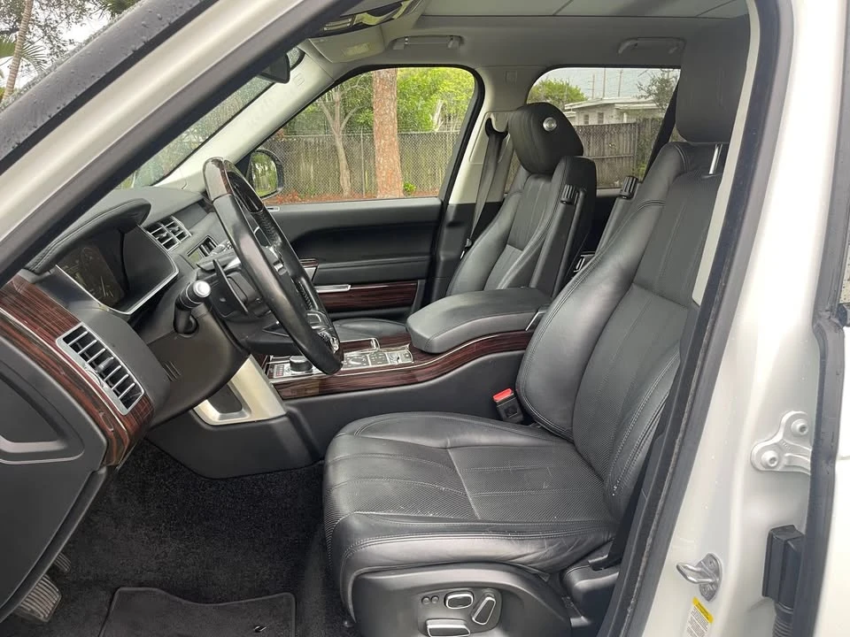 2015 Land Rover Range Rover L405 - Image 11 of 17