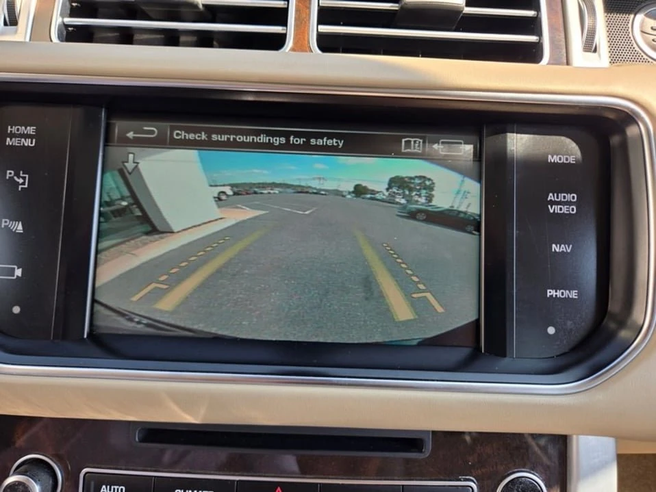2015 Land Rover Range Rover L405 - Image 16 of 18