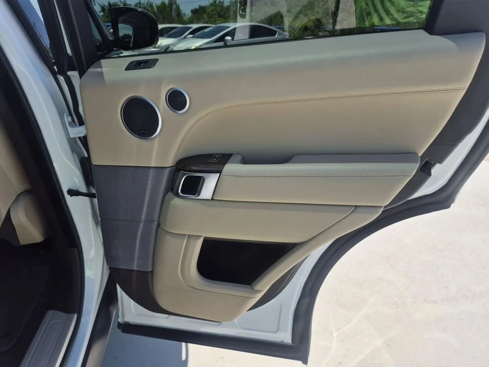 2015 Land Rover Range Rover L405 - Image 18 of 20