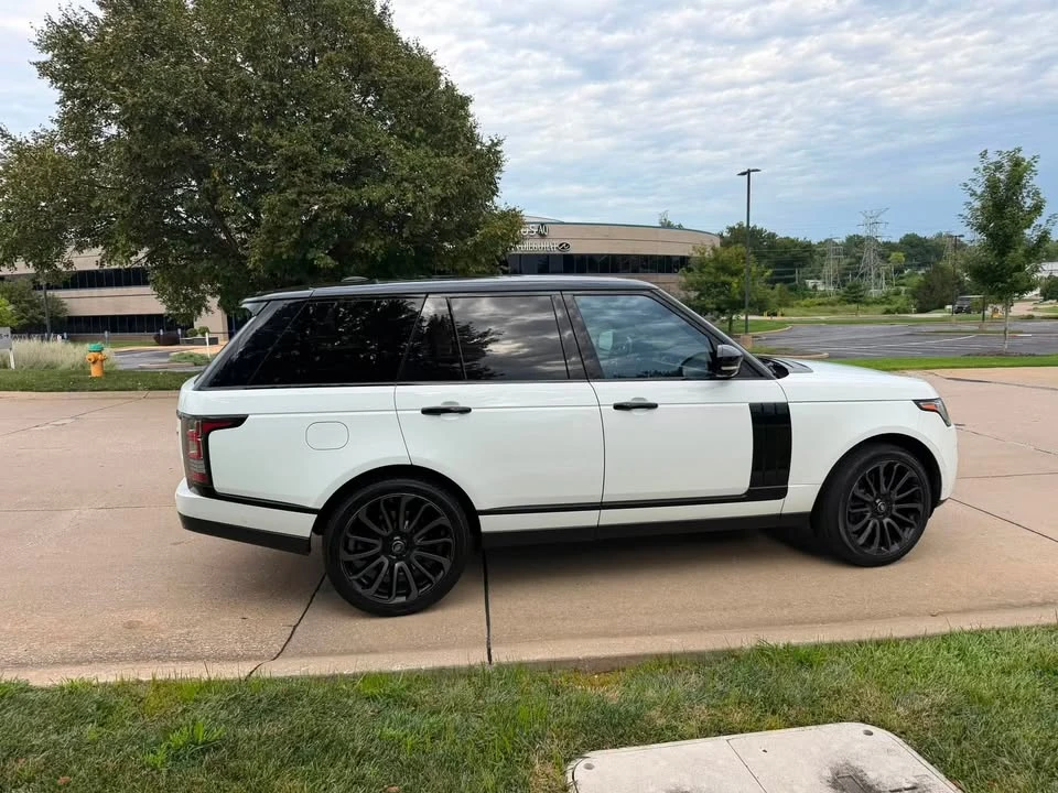 2015 Land Rover Range Rover L405 - Image 8 of 20