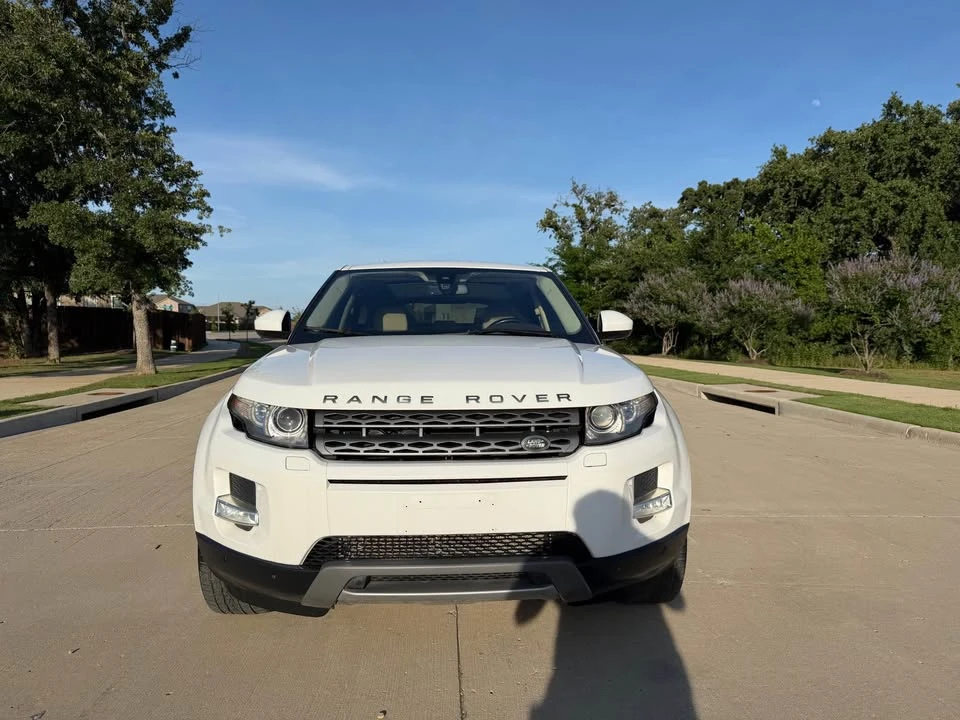 2015 Land Rover Range Rover L405 - Image 2 of 10