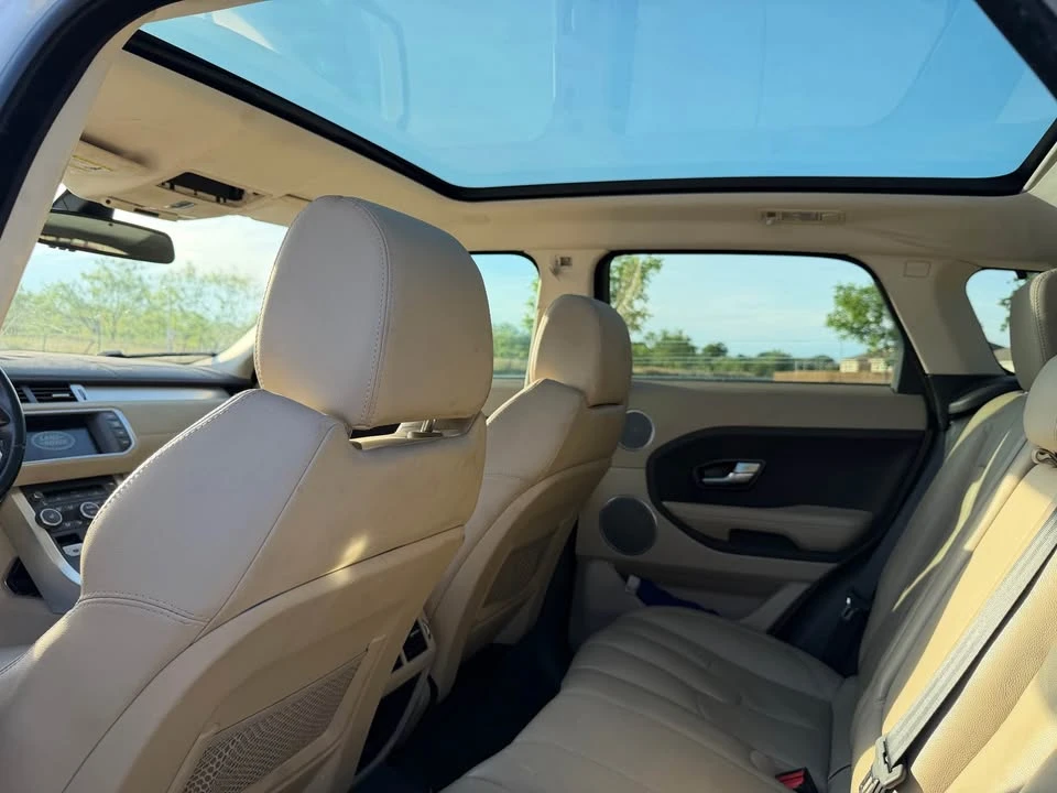 2015 Land Rover Range Rover L405 - Image 8 of 10