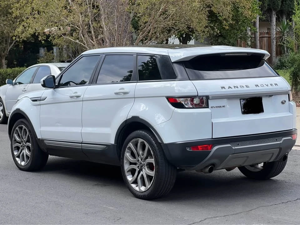 2015 Land Rover Range Rover L405 - Image 5 of 10