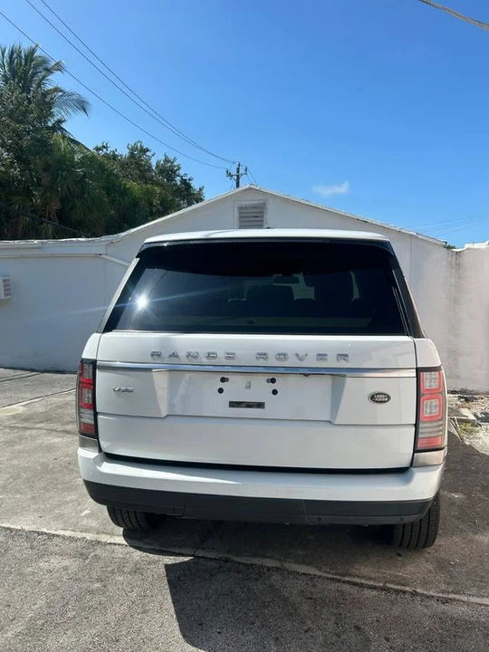 2015 Land Rover Range Rover L405 - Image 5 of 12