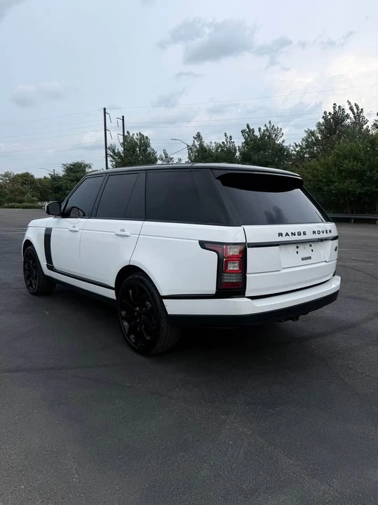 2015 Land Rover Range Rover L405 - Image 3 of 13