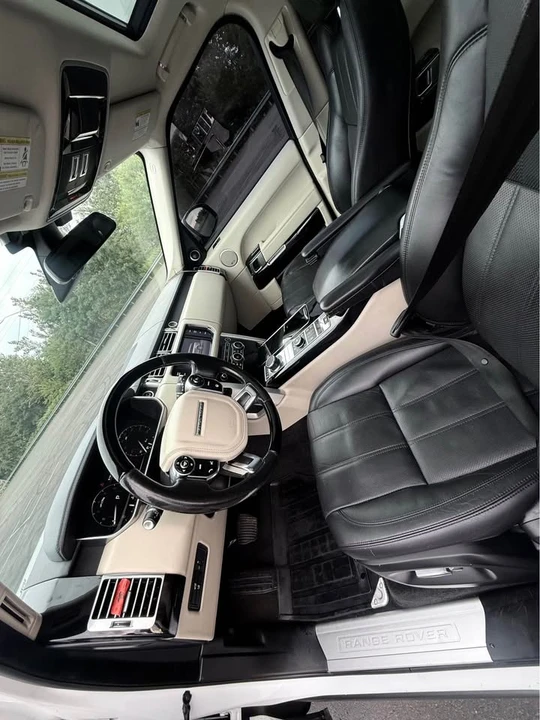 2015 Land Rover Range Rover L405 - Image 2 of 13