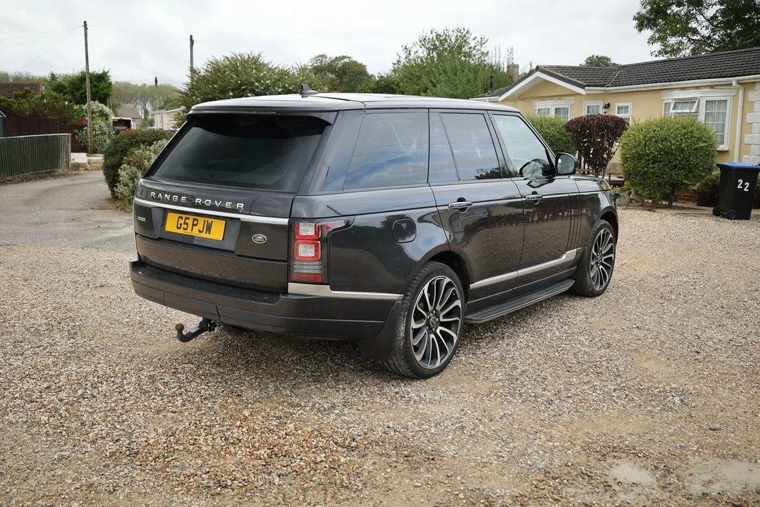 2015 Land Rover Range Rover L405 - Image 10 of 30