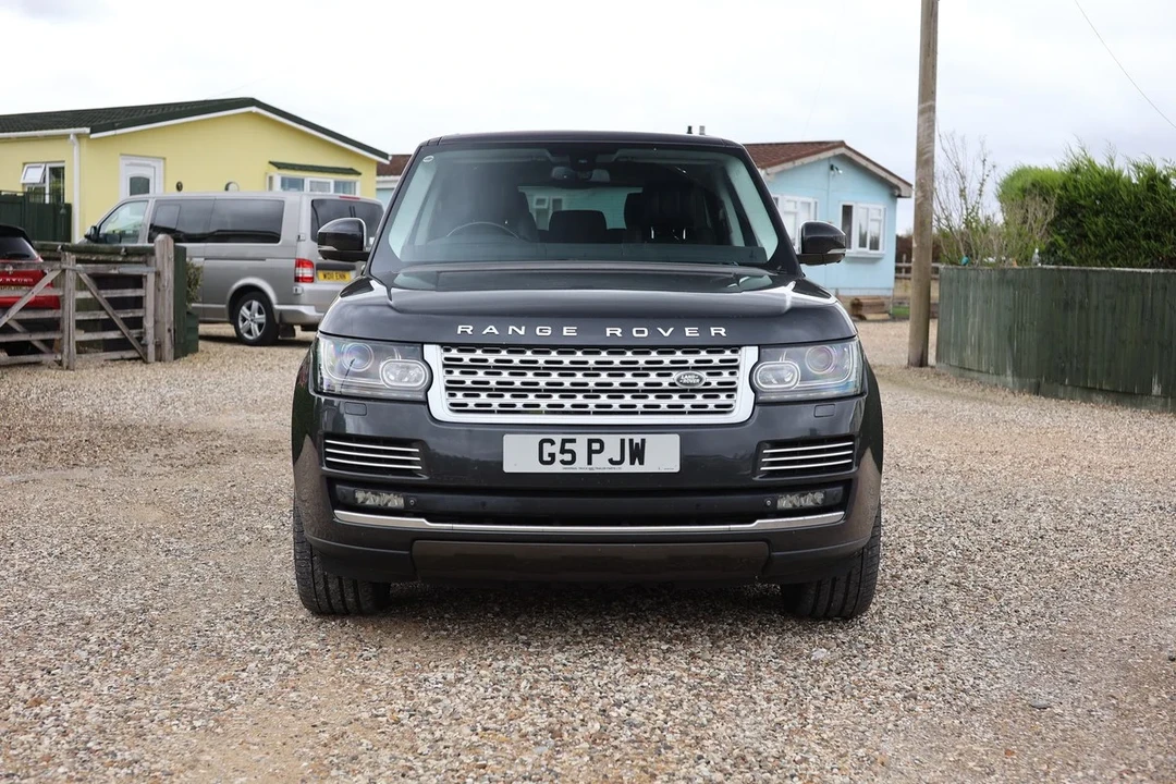 2015 Land Rover Range Rover L405 - Image 2 of 30