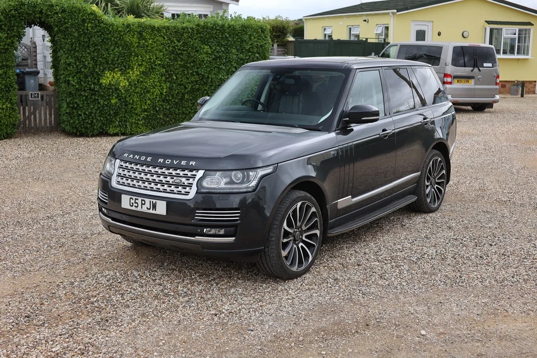 2015 Land Rover Range Rover L405 - Image 20 of 30