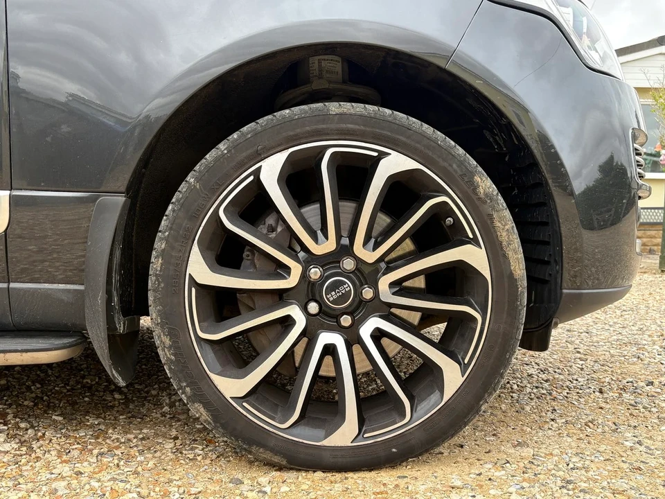 2015 Land Rover Range Rover L405 - Image 22 of 30