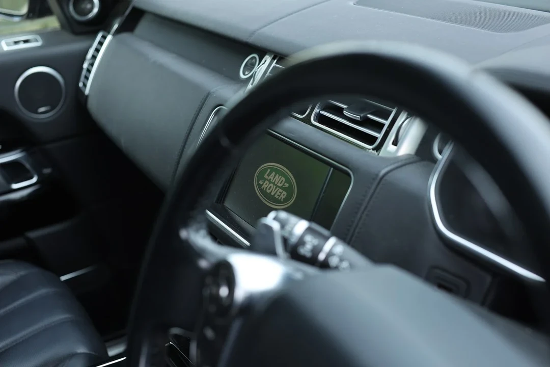 2015 Land Rover Range Rover L405 - Image 27 of 30