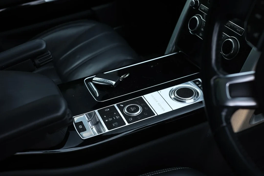 2015 Land Rover Range Rover L405 - Image 28 of 30