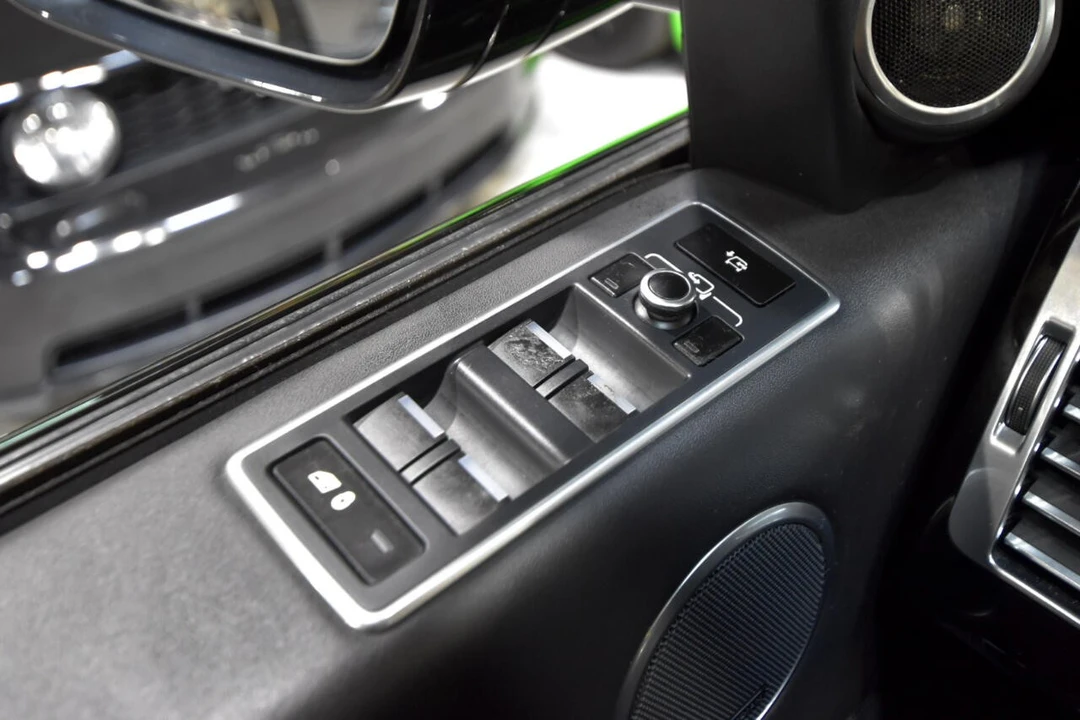 2015 Land Rover Range Rover L405 - Image 15 of 21