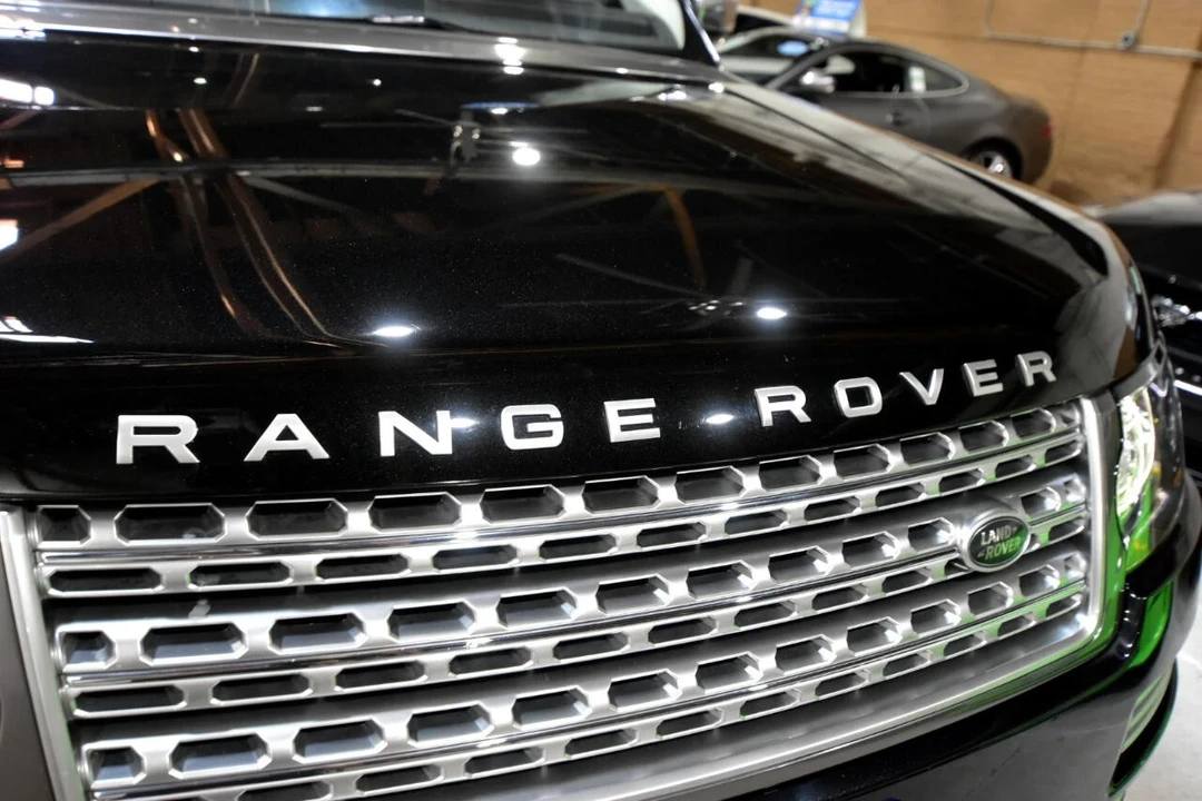 2015 Land Rover Range Rover L405 - Image 3 of 21