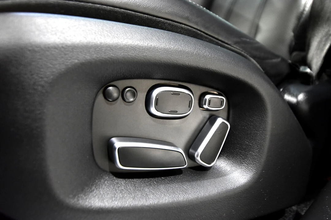 2015 Land Rover Range Rover L405 - Image 19 of 21