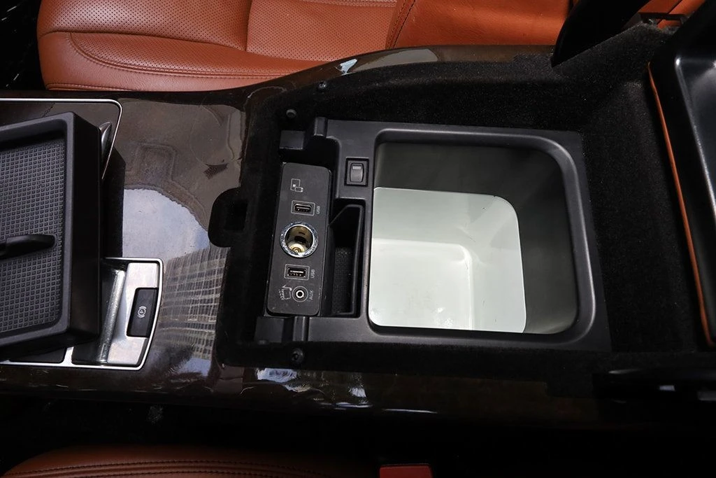 2015 Land Rover - Image 10 of 12