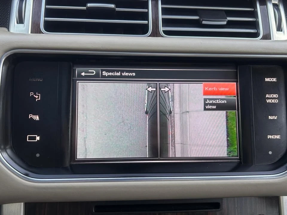 2015 Land Rover Range Rover L405 - Image 13 of 18