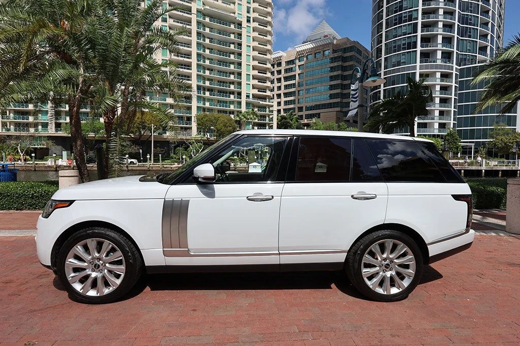 2015 Land Rover Range Rover L405 - Image 2 of 31
