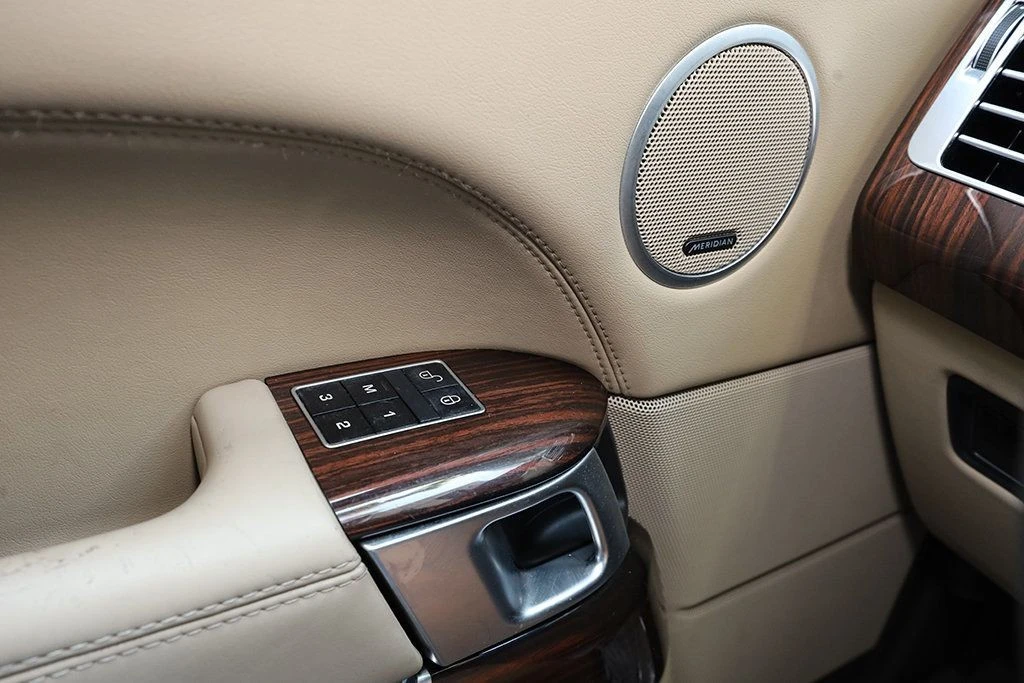 2015 Land Rover Range Rover L405 - Image 28 of 31