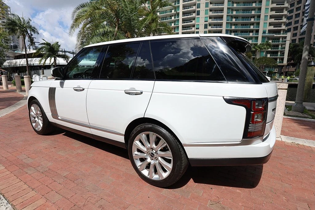 2015 Land Rover Range Rover L405 - Image 4 of 21