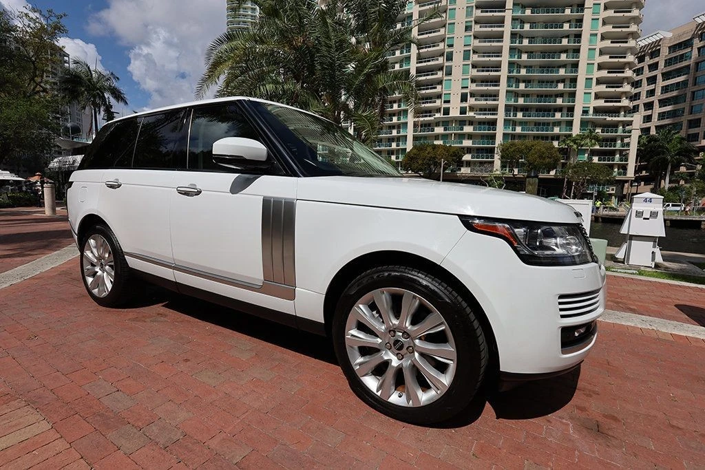 2015 Land Rover Range Rover L405 - Image 13 of 31