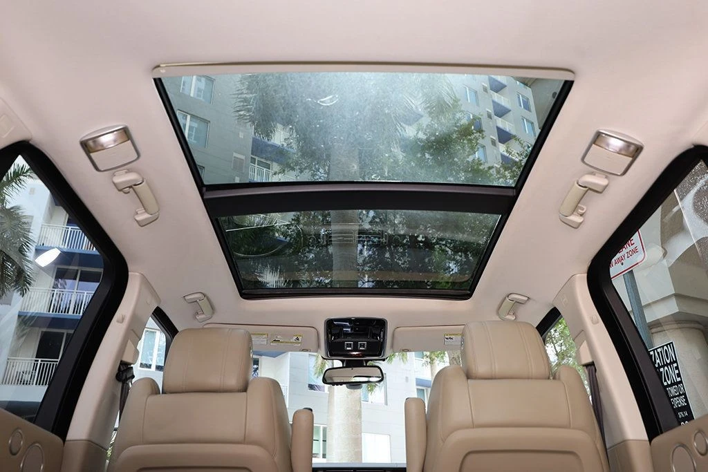 2015 Land Rover Range Rover L405 - Image 11 of 31