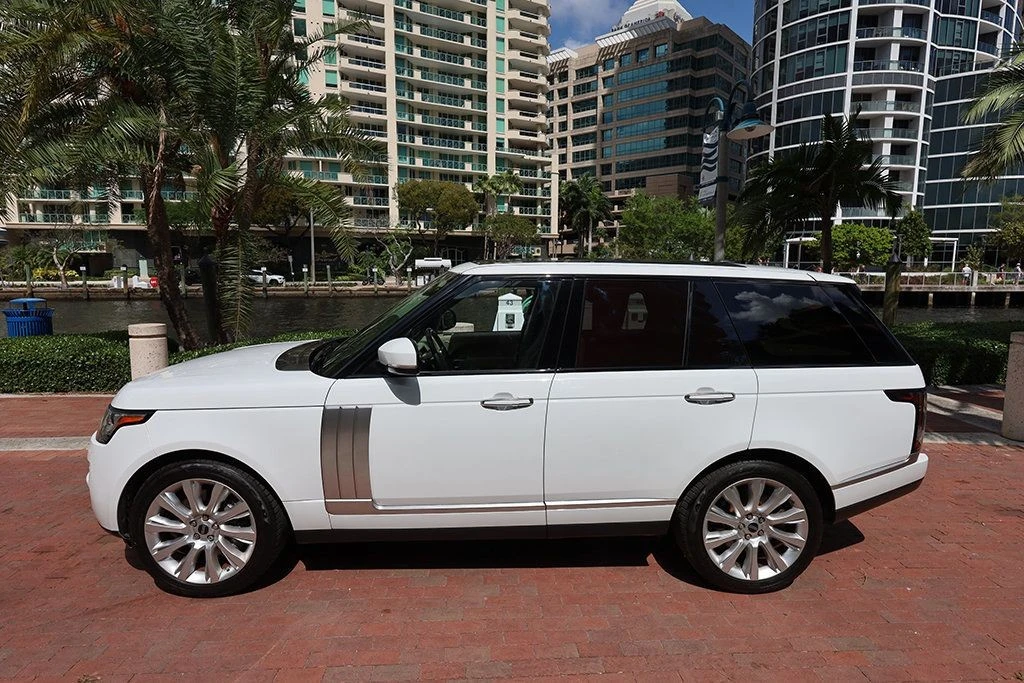 2015 Land Rover Range Rover L405 - Image 24 of 31