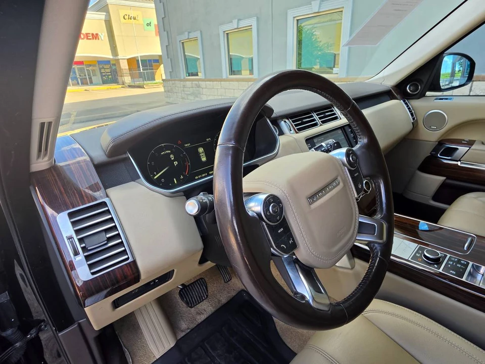 2015 Land Rover Range Rover L405 - Image 18 of 24