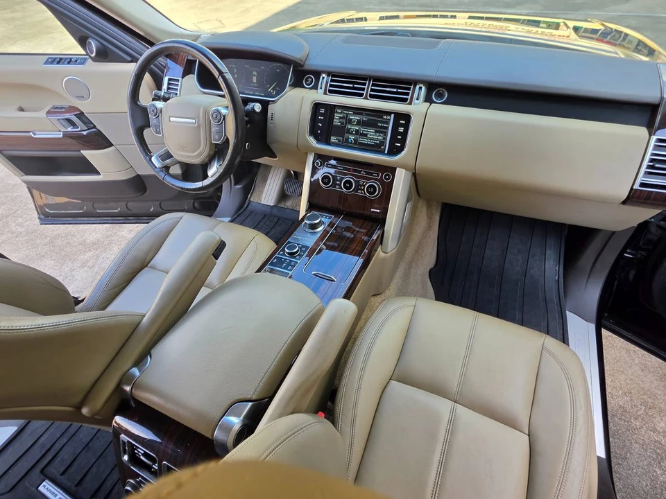2015 Land Rover Range Rover L405 - Image 11 of 24