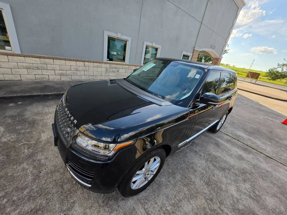 2015 Land Rover Range Rover L405 - Image 8 of 24