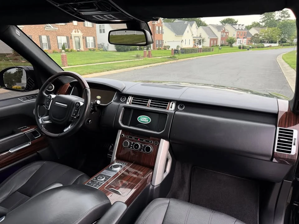 2015 Land Rover Range Rover L405 - Image 10 of 19