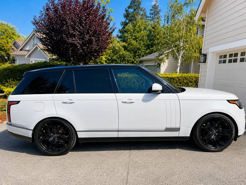 2015 Land Rover Range Rover L405 - Image 2 of 8