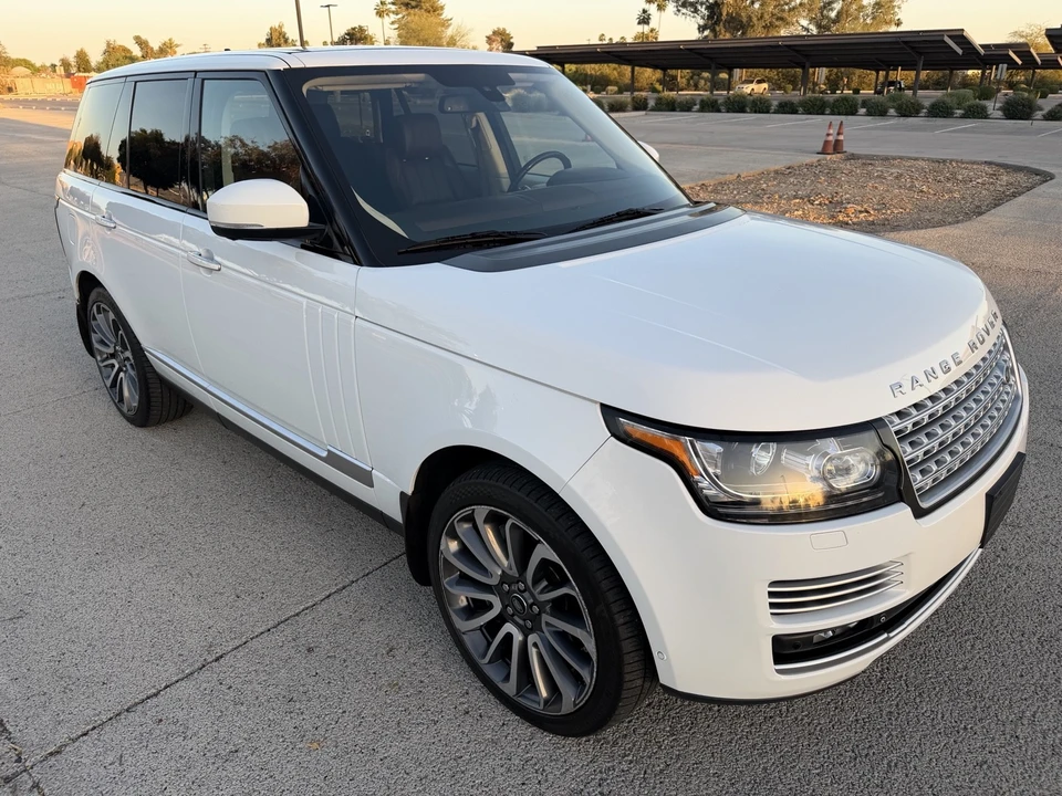 2015 Land Rover Range Rover L405 - Image 9 of 21