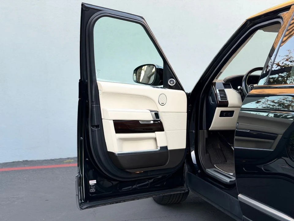 2015 Land Rover Range Rover L405 - Image 13 of 21