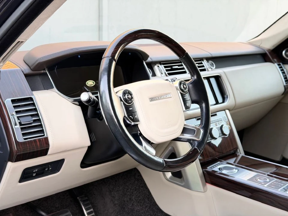 2015 Land Rover Range Rover L405 - Image 14 of 21