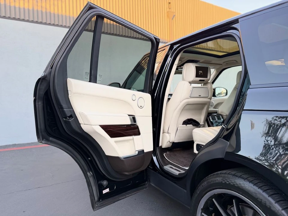 2015 Land Rover Range Rover L405 - Image 17 of 21