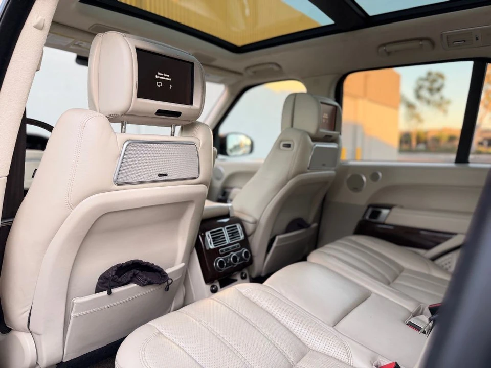 2015 Land Rover Range Rover L405 - Image 16 of 21