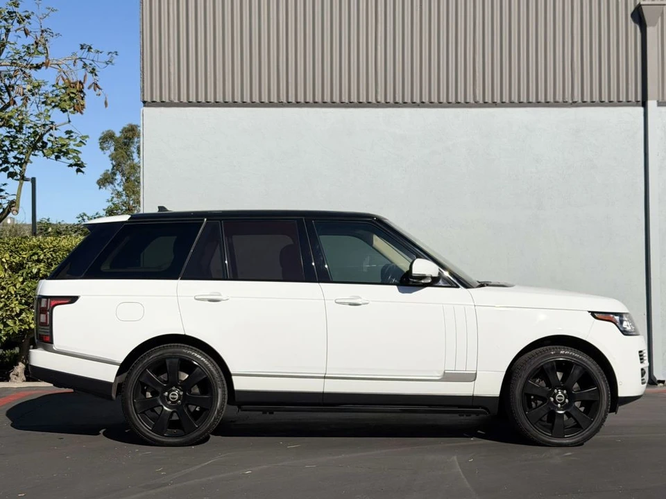 2015 Land Rover Range Rover L405 - Image 17 of 21