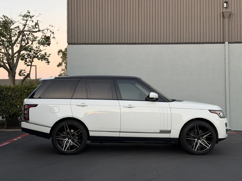 2015 Land Rover Range Rover L405 - Image 4 of 21