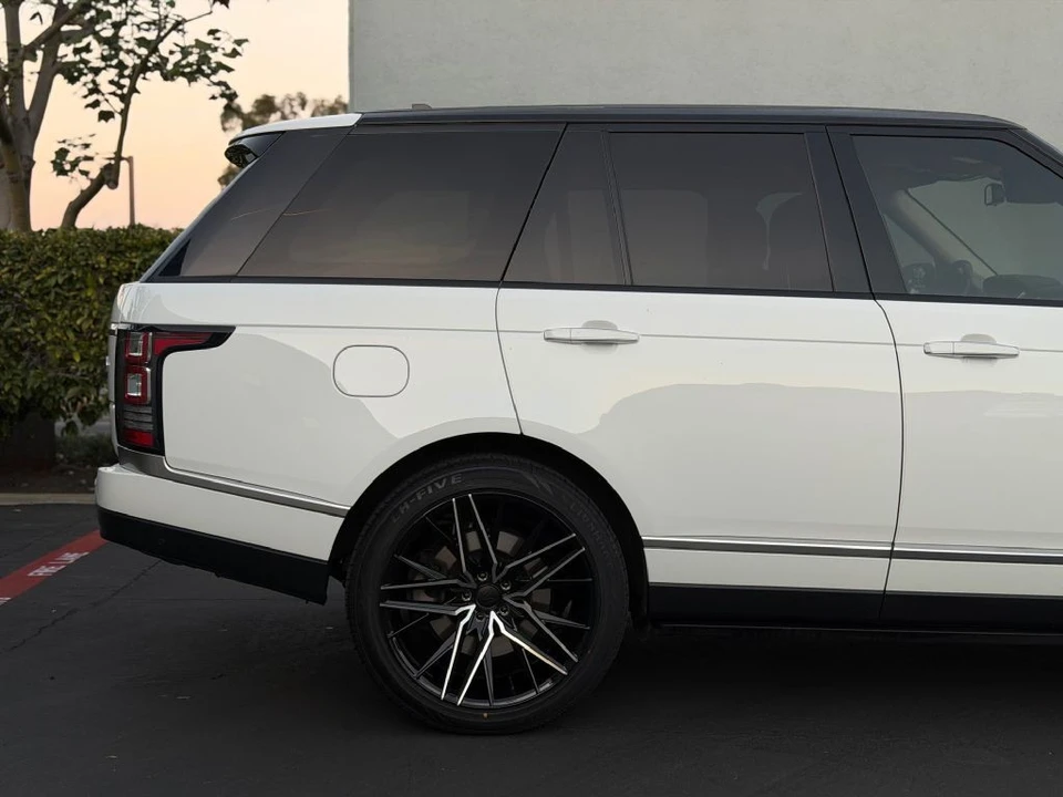 2015 Land Rover Range Rover L405 - Image 6 of 21