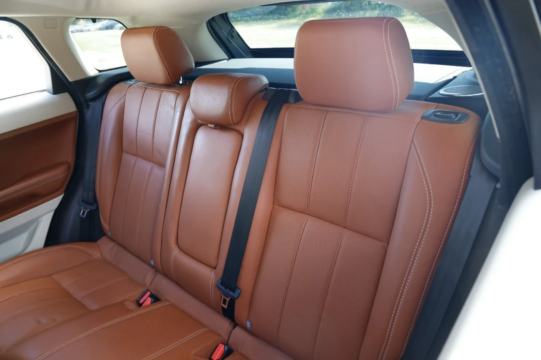 2015 Land Rover Range Rover L405 - Image 8 of 12