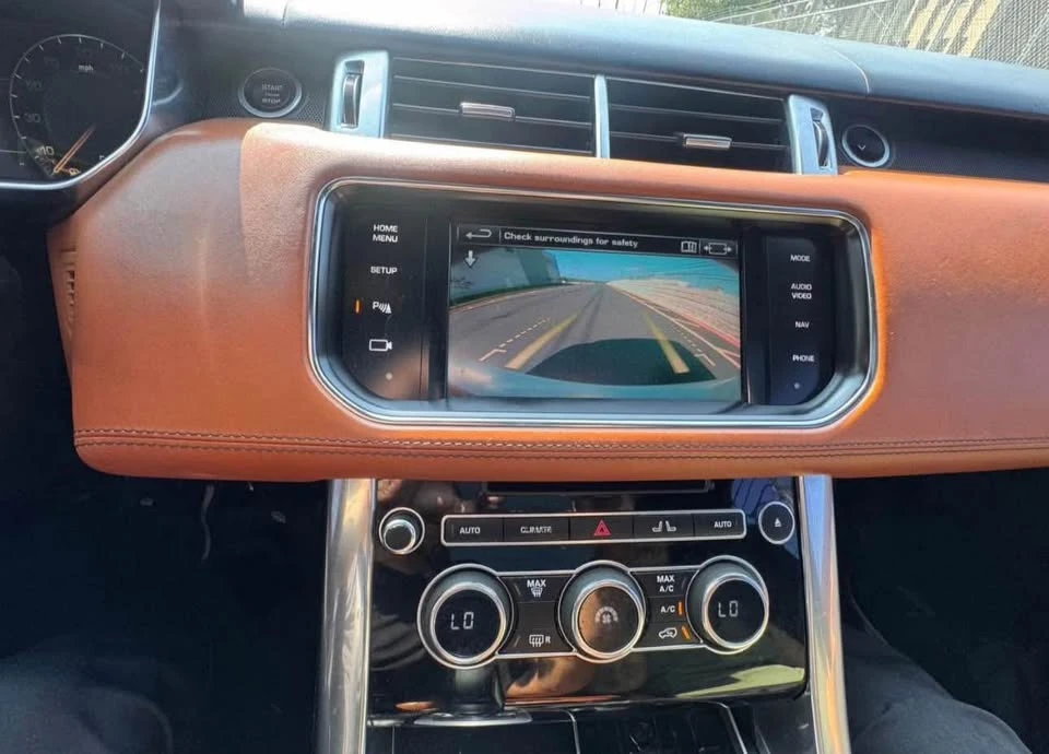 2015 Land Rover Range Rover L405 - Image 6 of 15