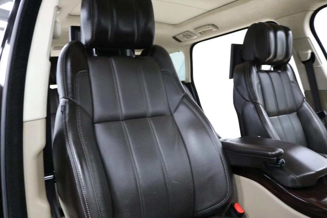 2015 Land Rover Range Rover L405 - Image 4 of 8