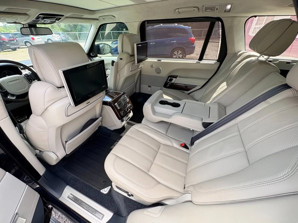 2015 Land Rover Range Rover L405 - Image 12 of 17