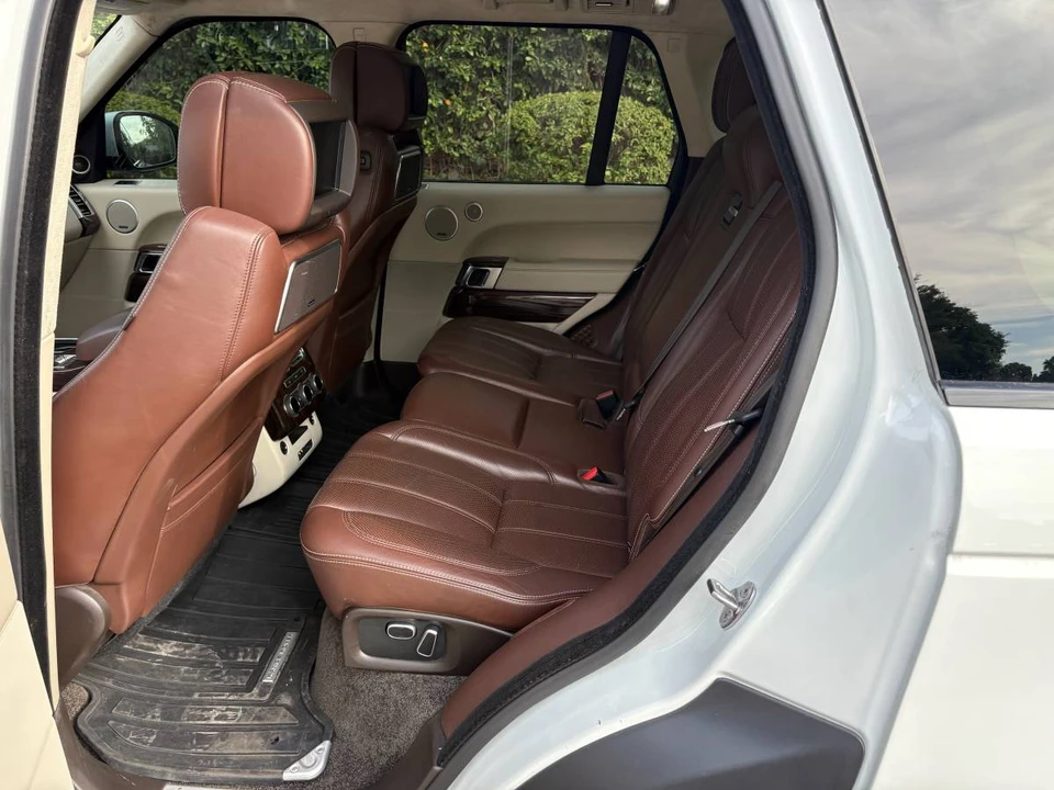 2015 Land Rover Range Rover L405 - Image 12 of 22