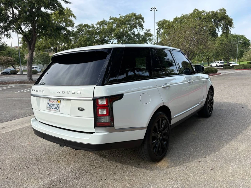 2015 Land Rover Range Rover L405 - Image 5 of 22