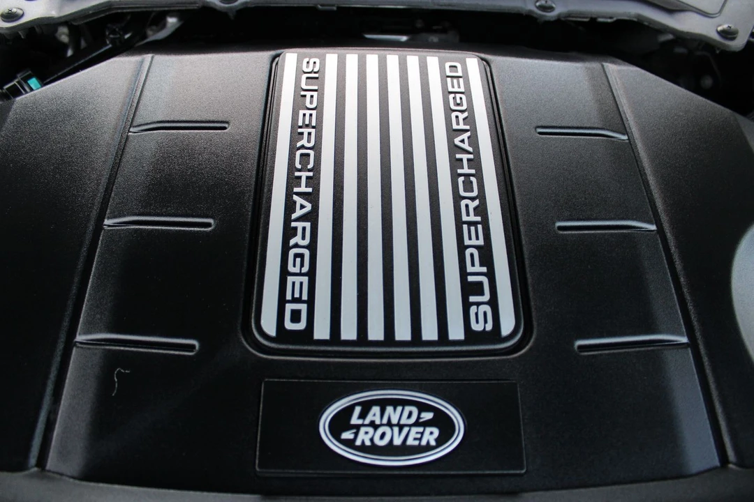 2015 Land Rover Range Rover L405 - Image 16 of 31
